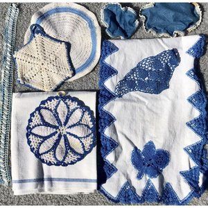9 VTG Hand Made USA Crocheted Doilies Trim Linen Table Cloth MCM Boho Blue Antq